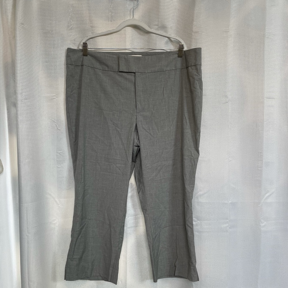 Old Navy Gray Capri